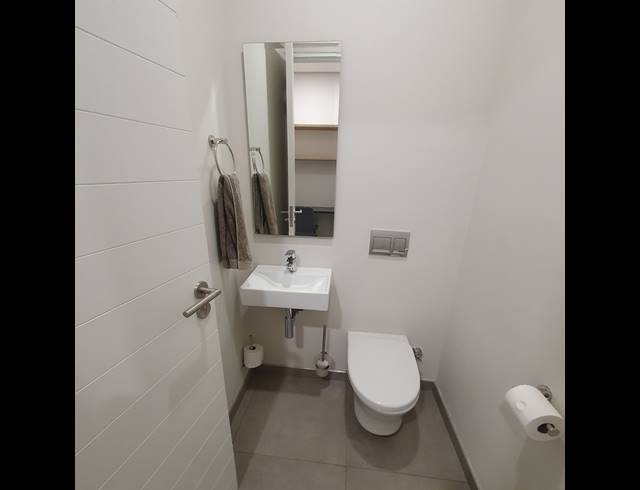 2 BEDROOM APARTMENT FOR SALE IN MENLO PARK